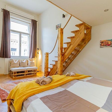 Supercentral Boutique Suite Budapest Exterior photo