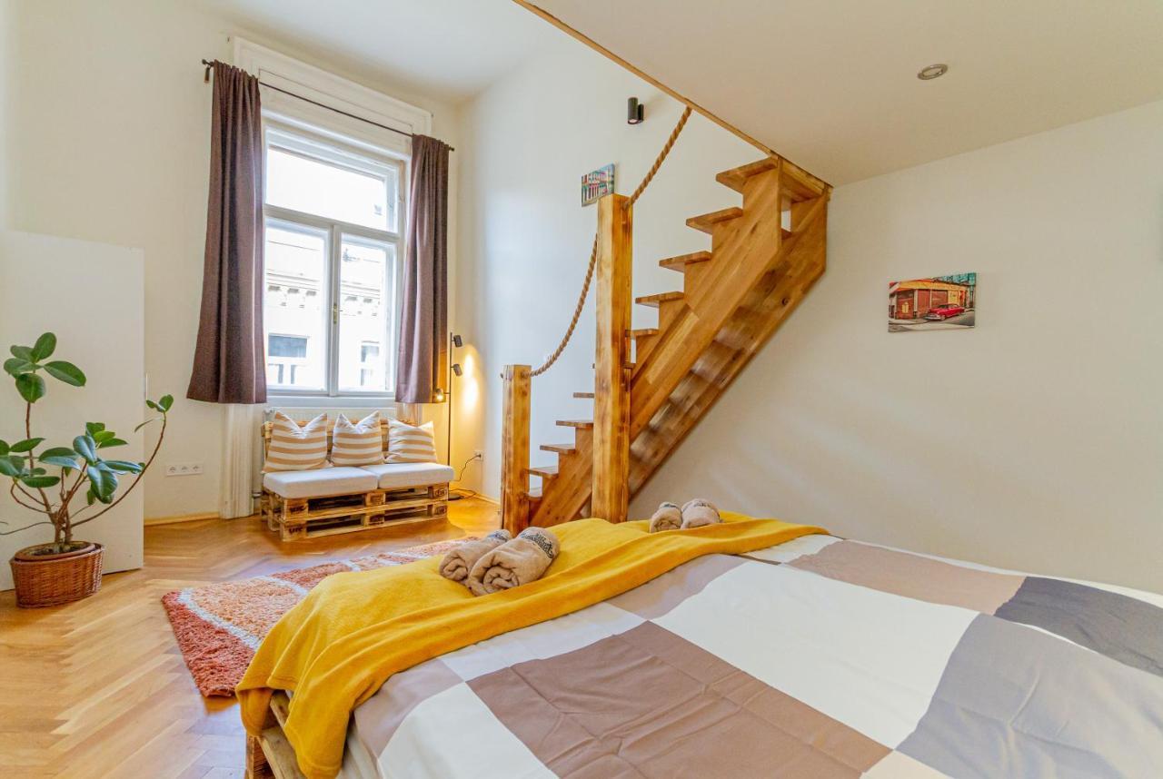 Supercentral Boutique Suite Budapest Exterior photo