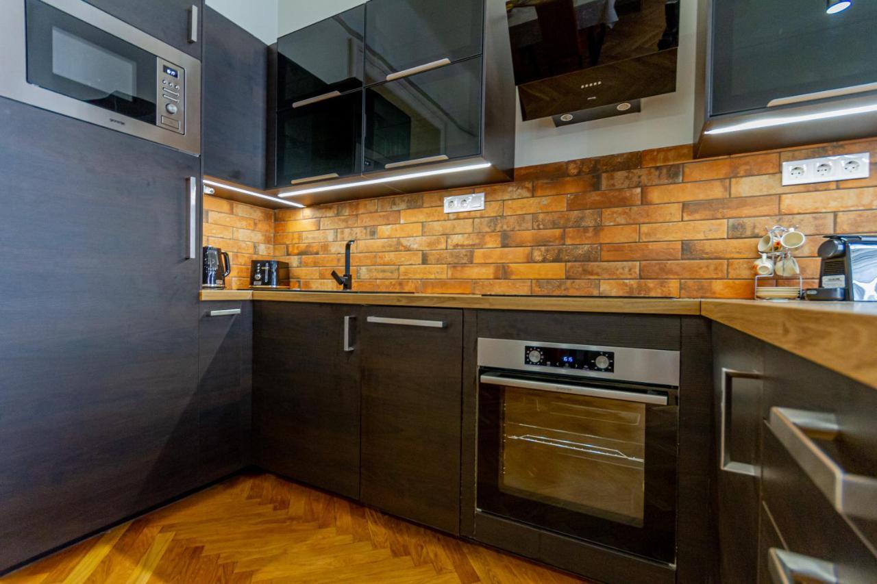 Supercentral Boutique Suite Budapest Exterior photo
