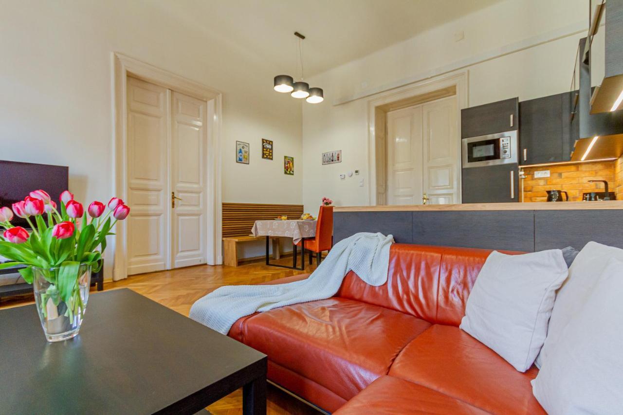 Supercentral Boutique Suite Budapest Exterior photo